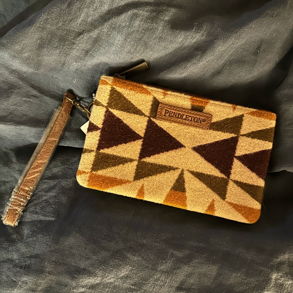 NWT Pendleton Three Pocket Keeper Wallet Clutch Wool Women’s